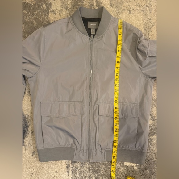 Men’s Silver Forever 21 Bomber Jacket - Picture 5 of 5